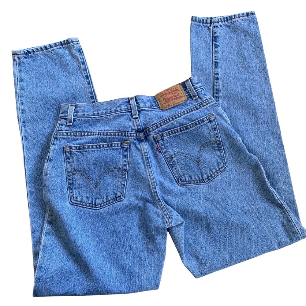 Vintage Levi's Classic Relaxed 550 Light Wash High Rise Denim Jeans